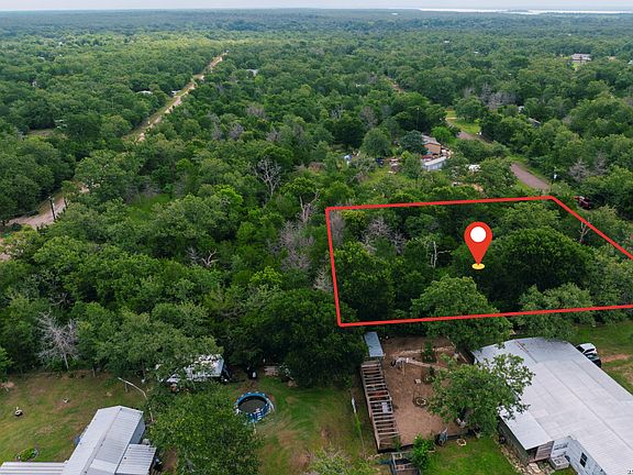 5th image of 583 BLUEBERRY HILL RD