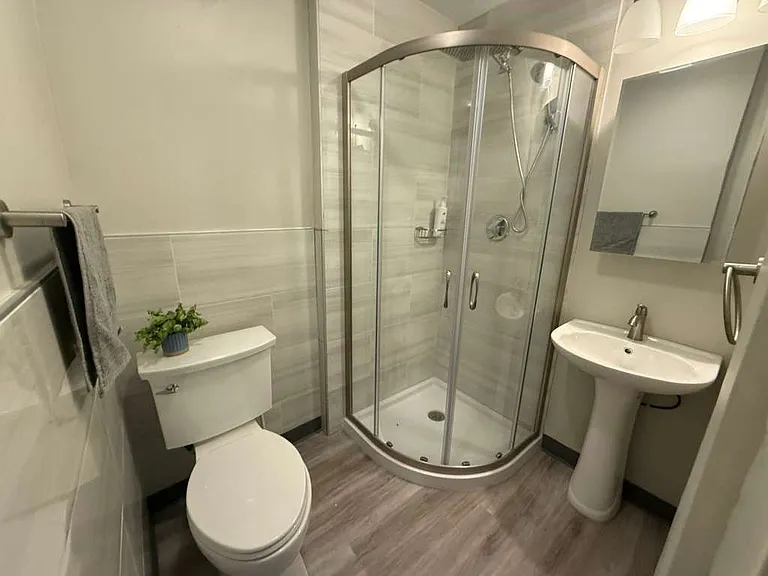 362 Hope St #3 — Photo 6