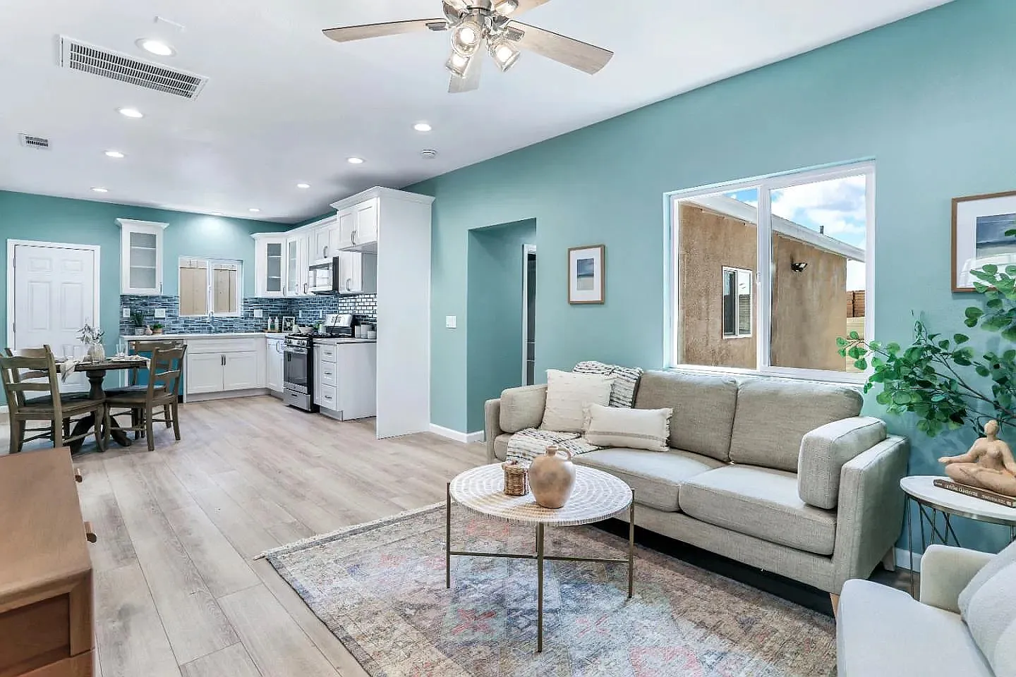 4 bed, 1343 sqft, $2,800 — Photo 4