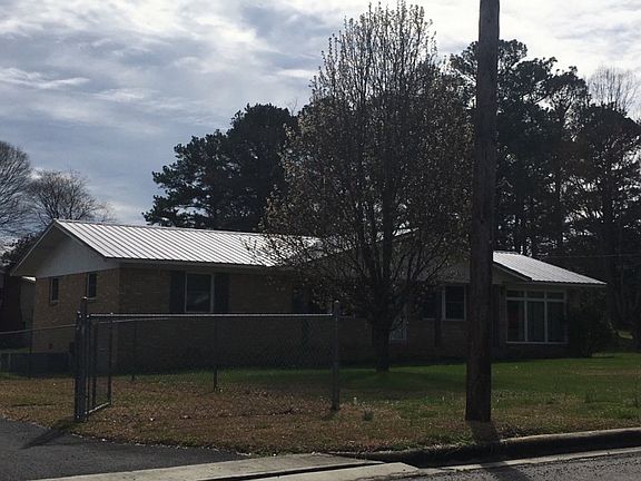 3rd image of 2036 Dialsdale Ln SW