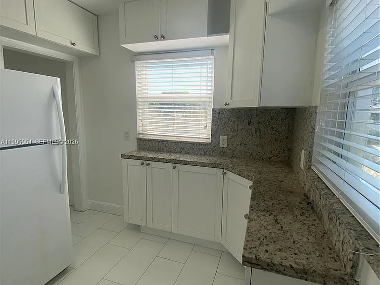 2833 SW 38th Ave #2833 — Photo 13