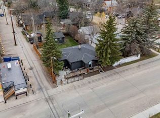 2 E Elk Ave, Okotoks, AB T1S1J8