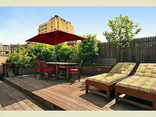 Sold by Stribling | media 13