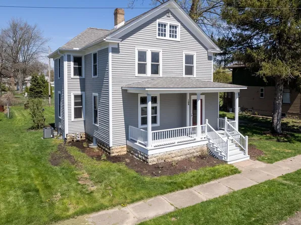 109 W Benton St, Oxford, IN 47971