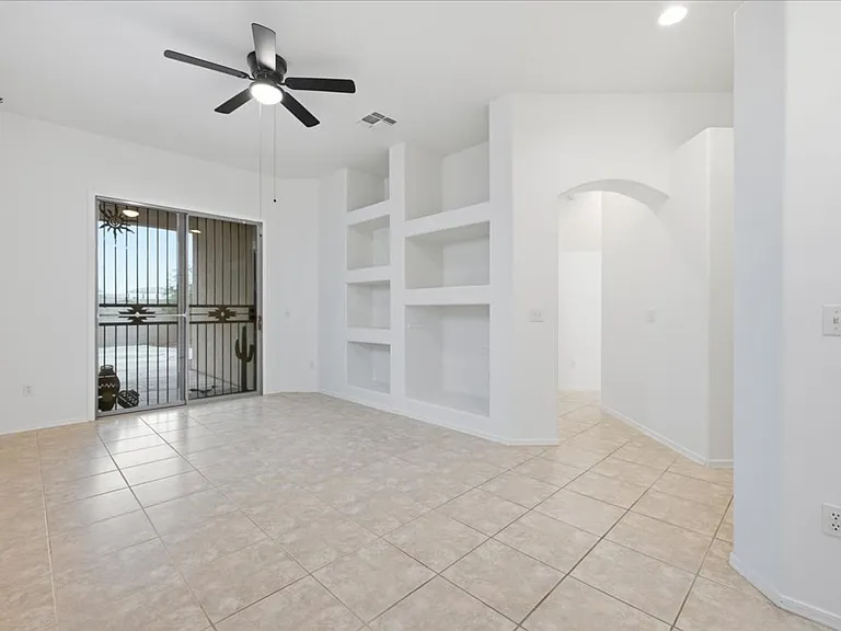 601 E Pima Meadows Dr — Photo 10