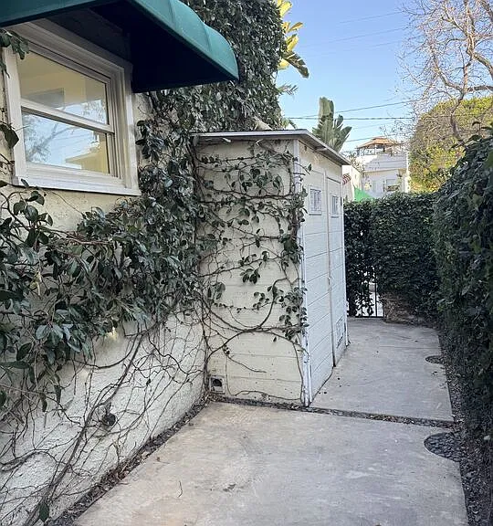 8715 Sherwood Dr — Photo 15