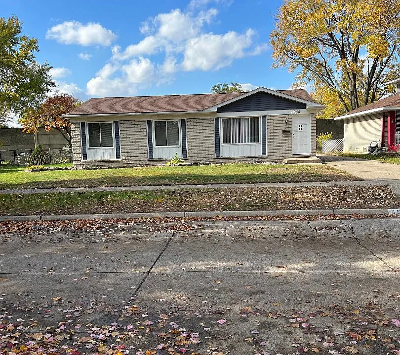 Briarwood Dr