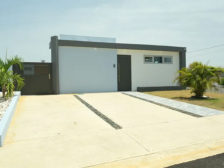 Carr 459 Km 12.4 Bo. Paraiso del Sol Villa 1 — Photo 1
