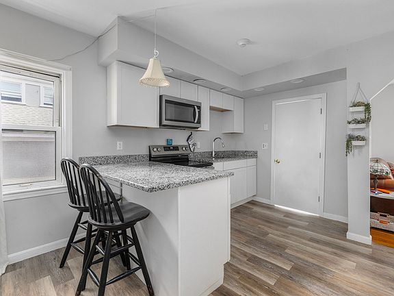 3rd image of 41 E Transit St #2R