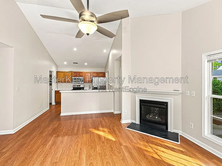6307 Forest Ridge Dr — Photo 8