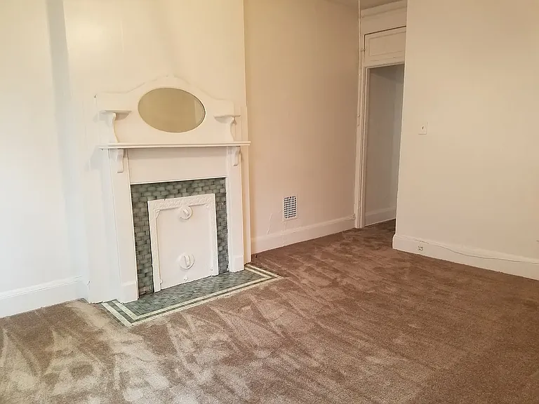 1230 Neil Ave #B — Photo 2