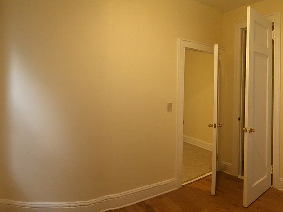 2nd image of 3318 31st Ave APT 1R