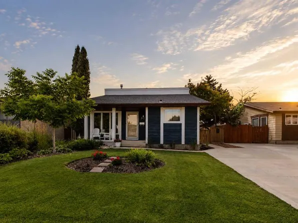 32 E Haliburton Cres, Red Deer, AB T4N 6K3