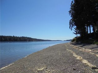 40 E Lookout Ct, Grapeview, WA 98546