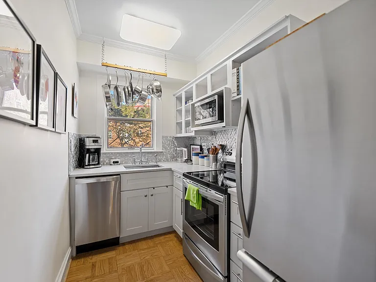3901 Cathedral Ave NW #209 — Photo 8
