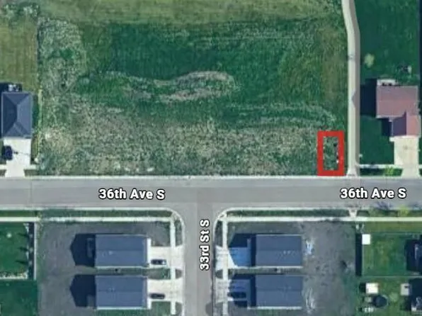 3324 36th Ave S, Moorhead, MN 56560