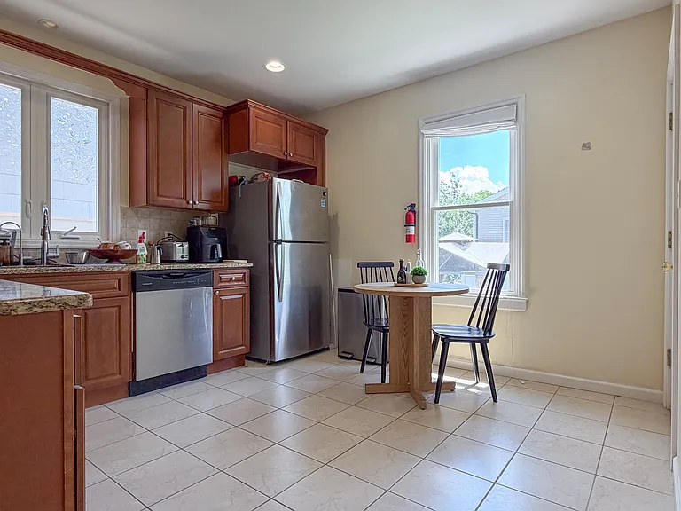26 Tappan St #1 — Photo 10