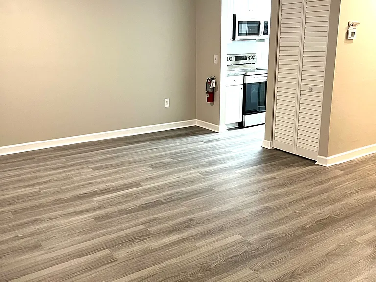 4420 SE 53rd Ave #1 — Photo 4