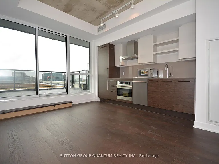 1030 King St W #1127 — Photo 5