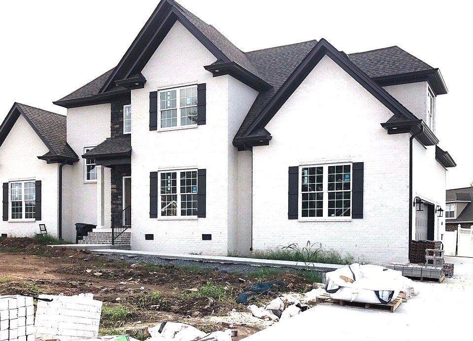 2nd image of 919 Stewart Valley Dr
