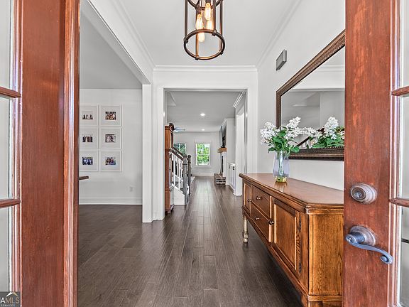 4th image of 1100 W Magnolia Loop