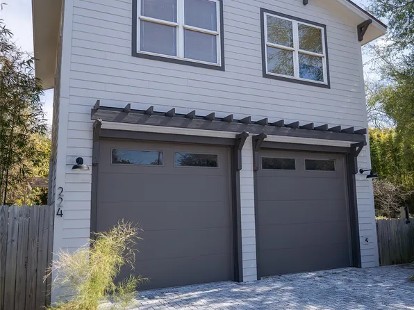 224 S 11th St, Fernandina Beach, FL 32034