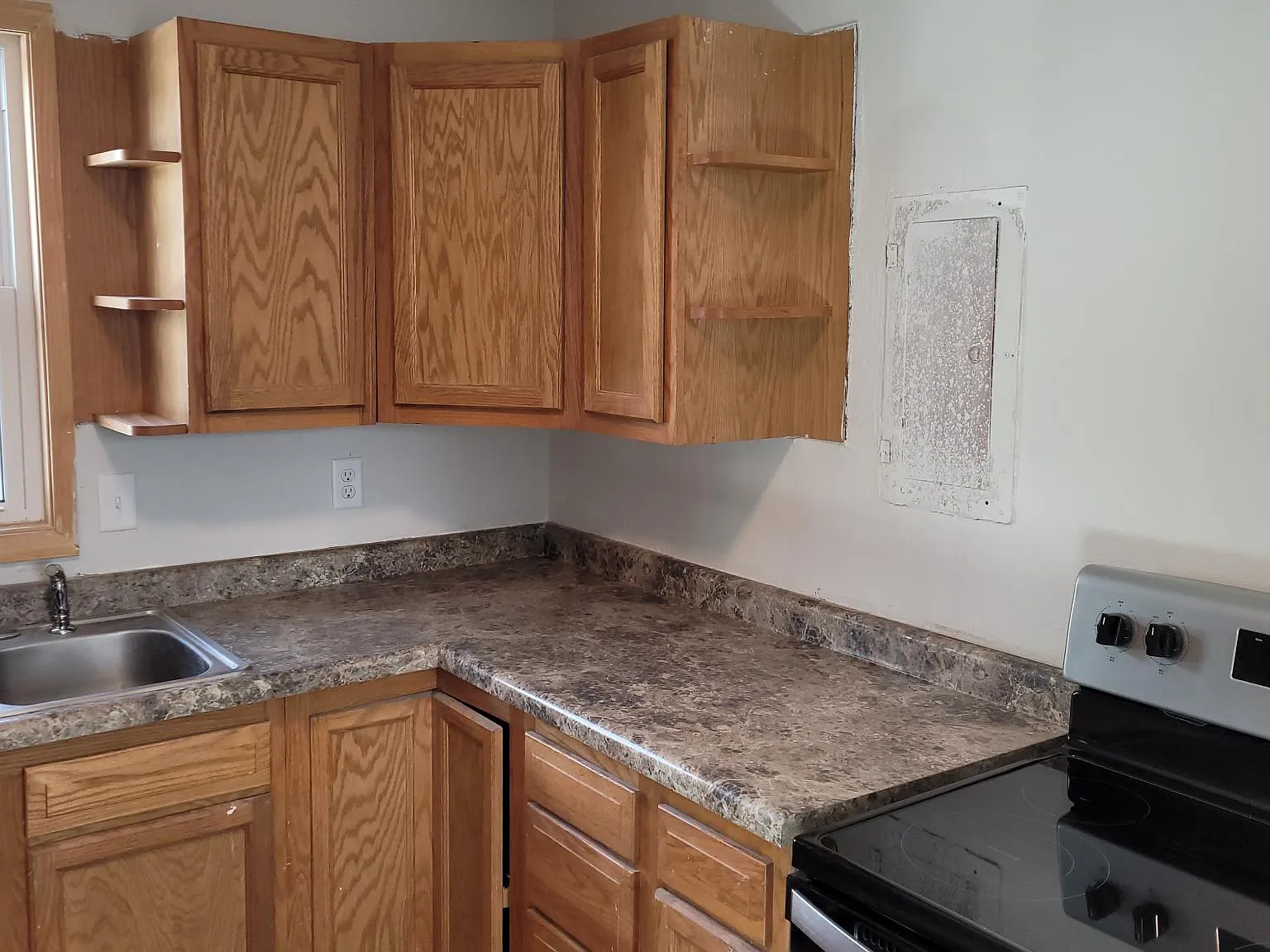 2 bed, 922 sqft, $1,400 — Photo 1
