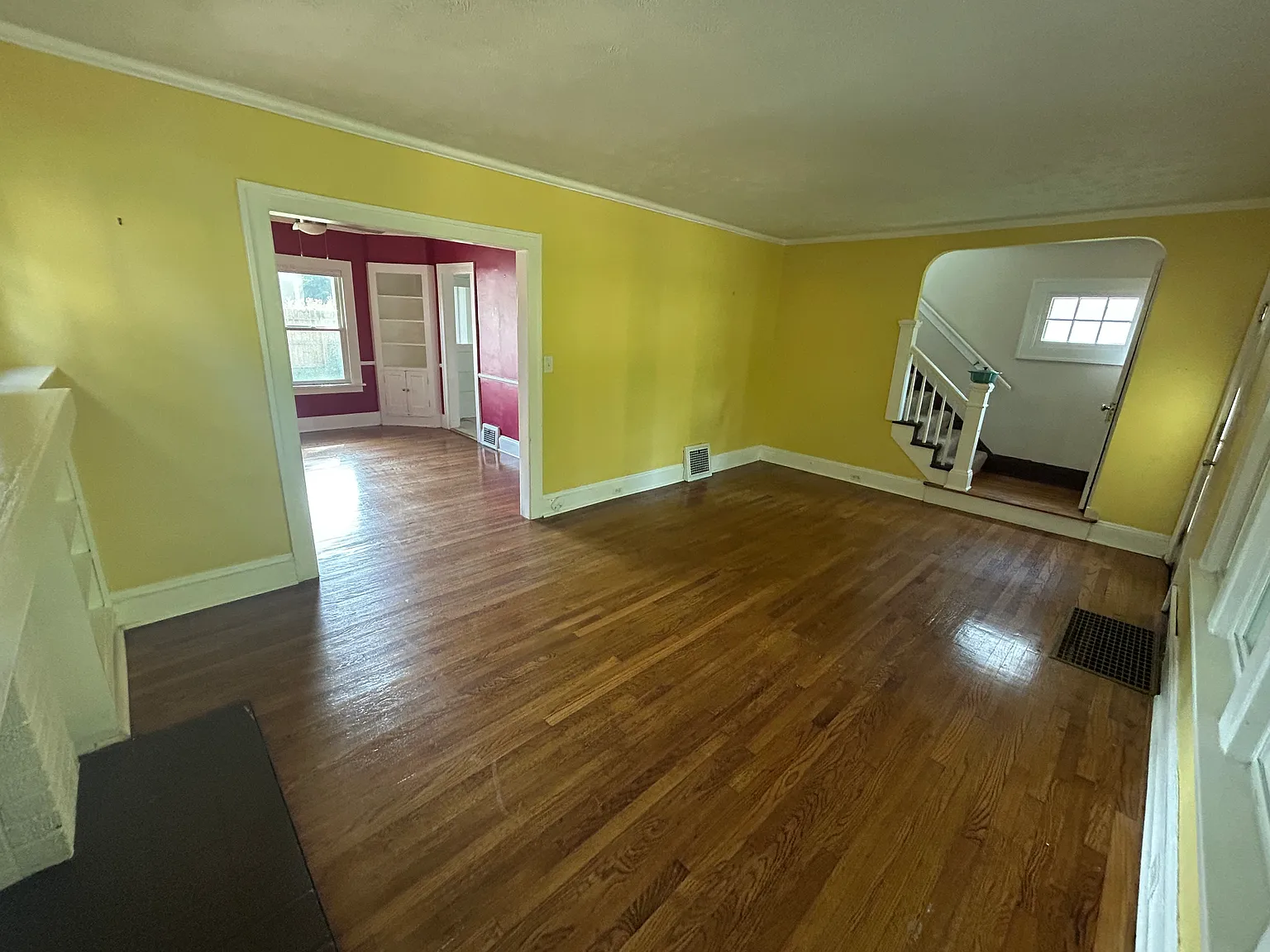 3 bed, 1.5 bath, 1284 sqft, $1,800 — Photo 3
