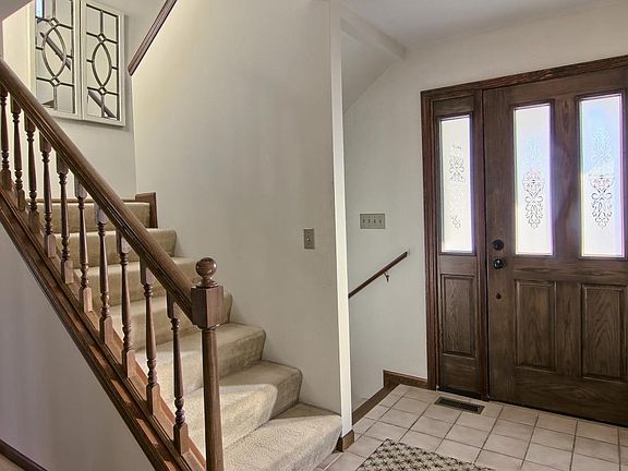 3rd image of 1299 Lin Dale Dr