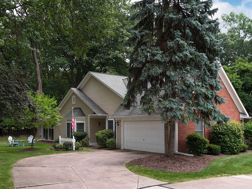 1st image of 225 Westwind Dr