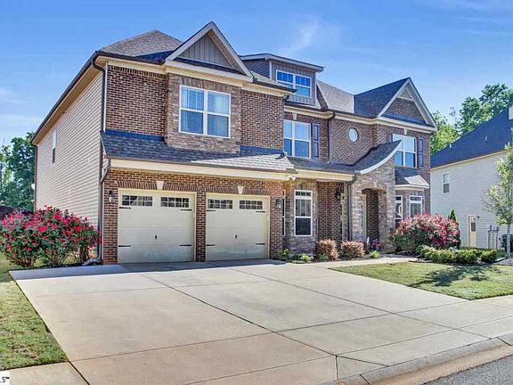 2nd image of 152 Creek Shoals Dr