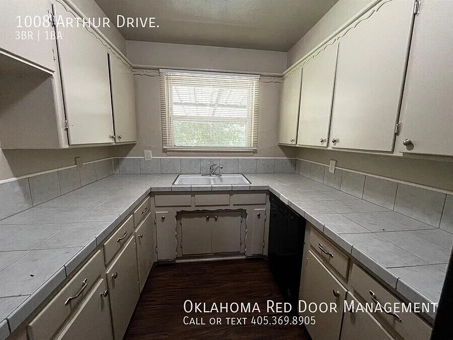 Minutes from Tinker AFB! This 3-Bedroom Midwest City Home Is Ready for You! — Photo 4