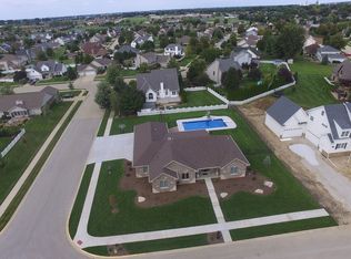 629 S Poplar Cir, Manteno, IL 60950