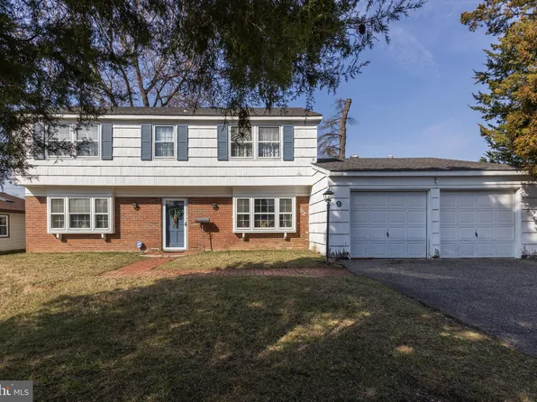9 Eastgate Ln, Willingboro, NJ 08046