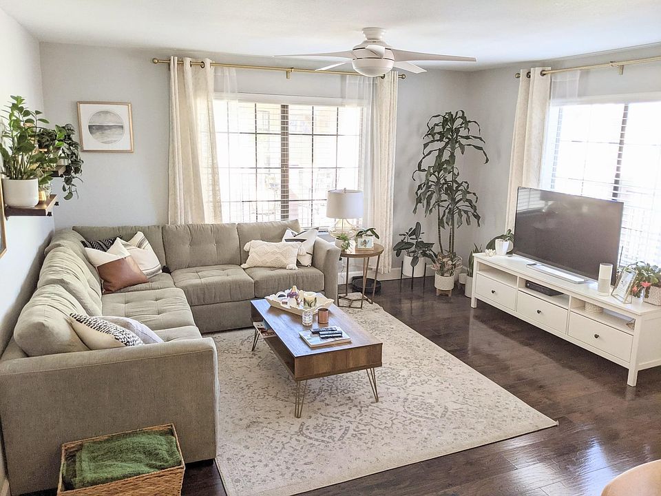 1st image of 2828 Famosa Blvd Unit 304