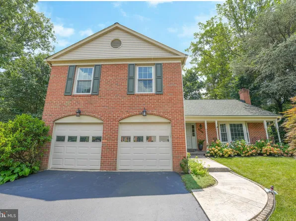 6404 Essex Ct, Springfield, VA 22152