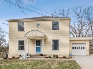 300 51st St, Des Moines, IA 50312