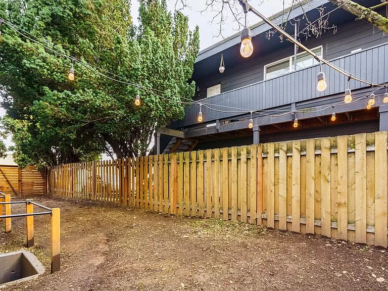 5506 NE Hoyt St #B — Photo 22