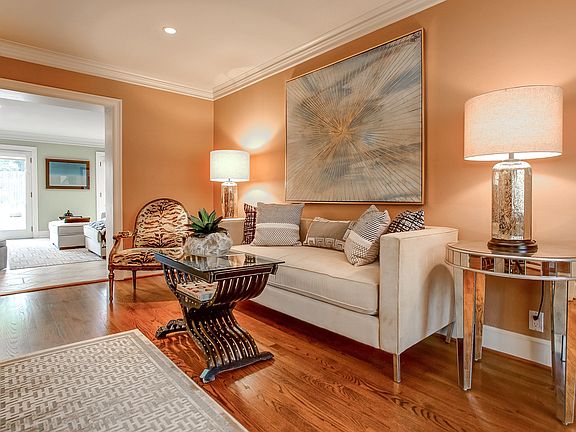 6_1420ThomasPlace-7.jpg