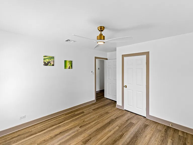 250 Koehler Ct — Photo 22
