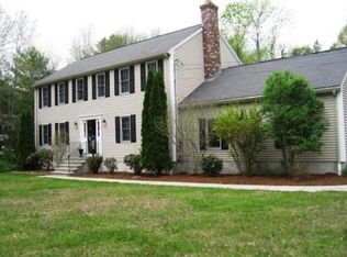 96 Milford St, Upton, MA 01568