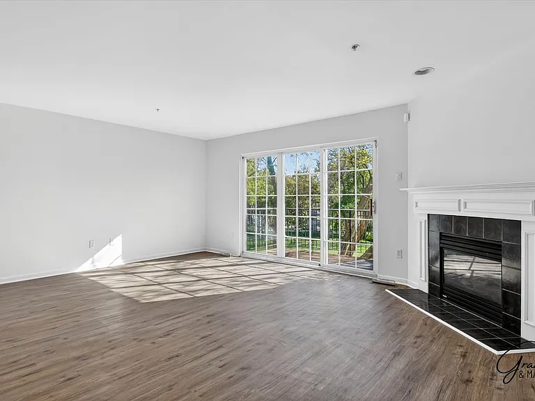 1348 Village Dr — Photo 3