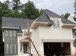 316 Avon Dr, Raleigh, NC 27608