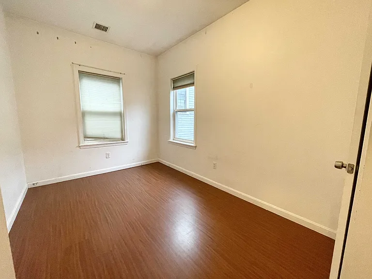 115A Hillside St — Photo 6