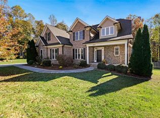 4000 Ridgeline Dr, Kernersville, NC 27284