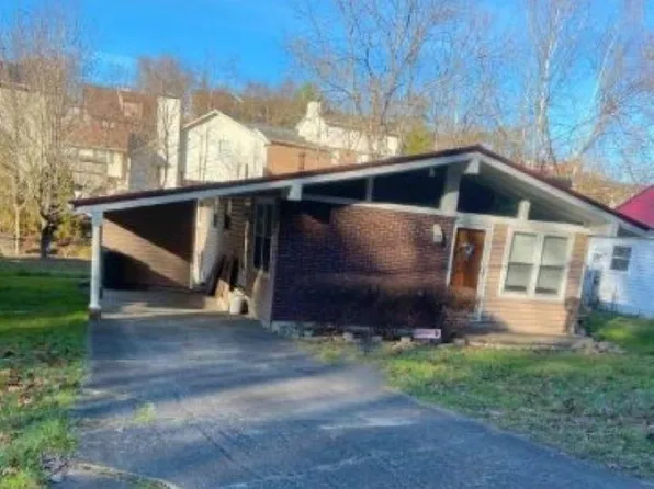 435 Spring Rd, Huntington, WV 25705