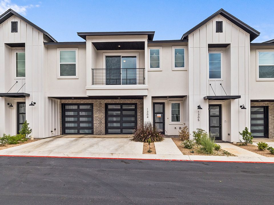 1st image of 12001 Vista Parke Dr #1304
