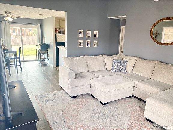 4th image of 236 Hambleton Rd