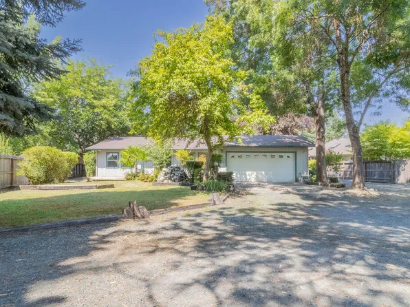 1107 SW Erica Dr, Grants Pass, OR 97526