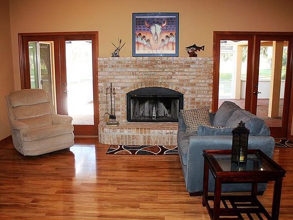 3rd image of 2625 Hilliard Ct